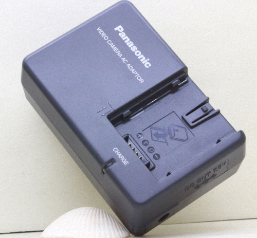 Panasonic CGADU06 VM-VBG070 VM-VBG130 VM-VBG260 camera battery charger Genuine Original